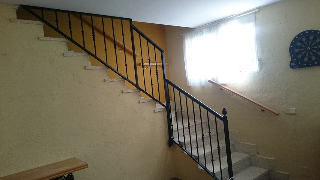Barandilla de hierro forjado para escalera